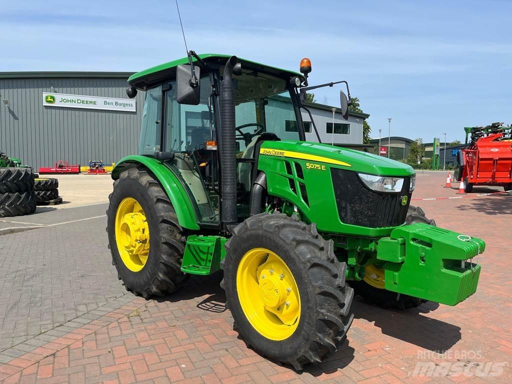 John Deere 5075E Tratores Agrícolas usados