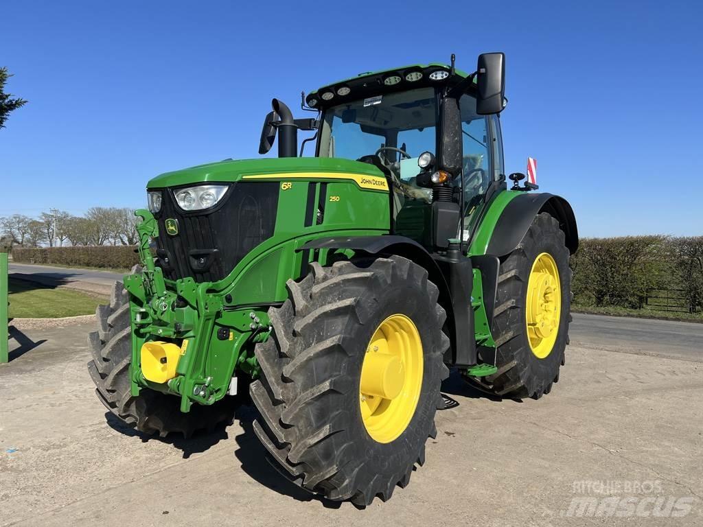 John Deere 6R250 Tratores Agrícolas usados