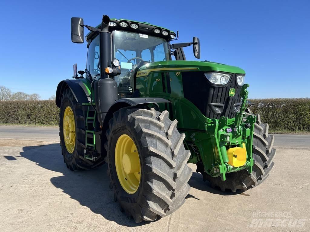 John Deere 6R250 Tratores Agrícolas usados