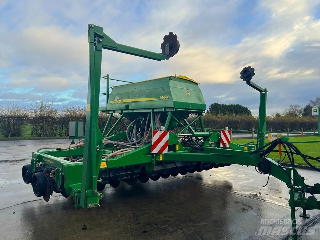 John Deere 750A Perfuradoras