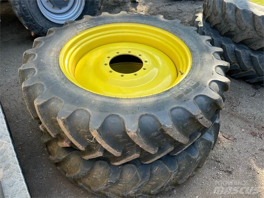 John Deere TYRES Agricultura - Outros
