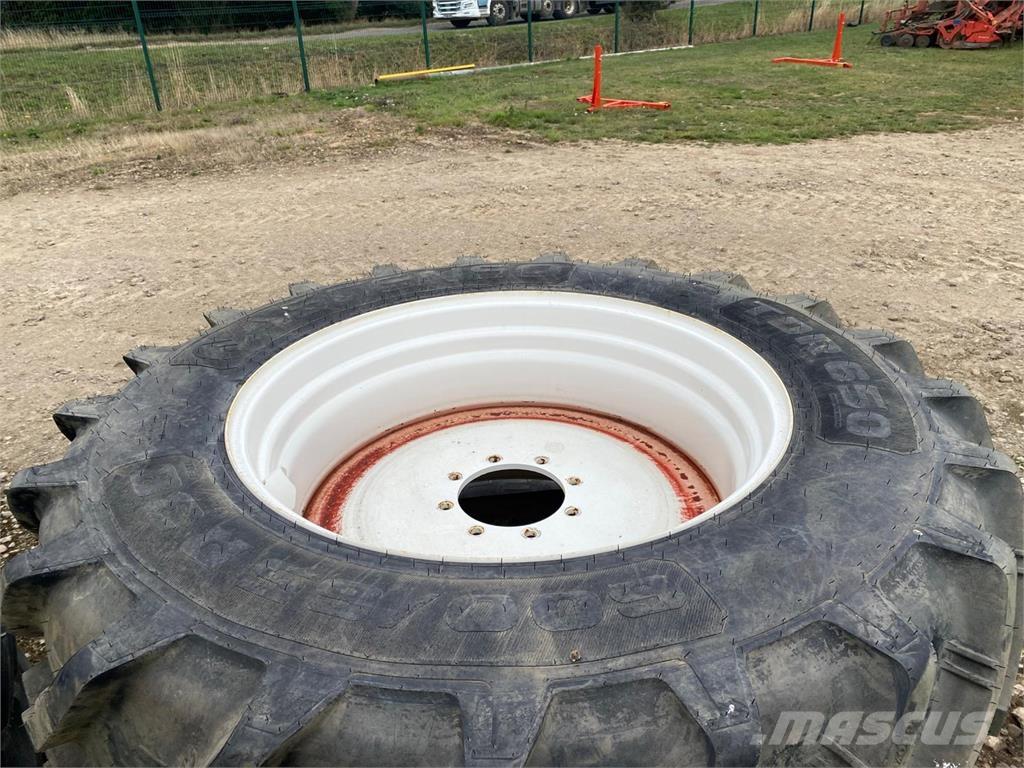 Kuhn 600/65R38 Pneus Agrícolas