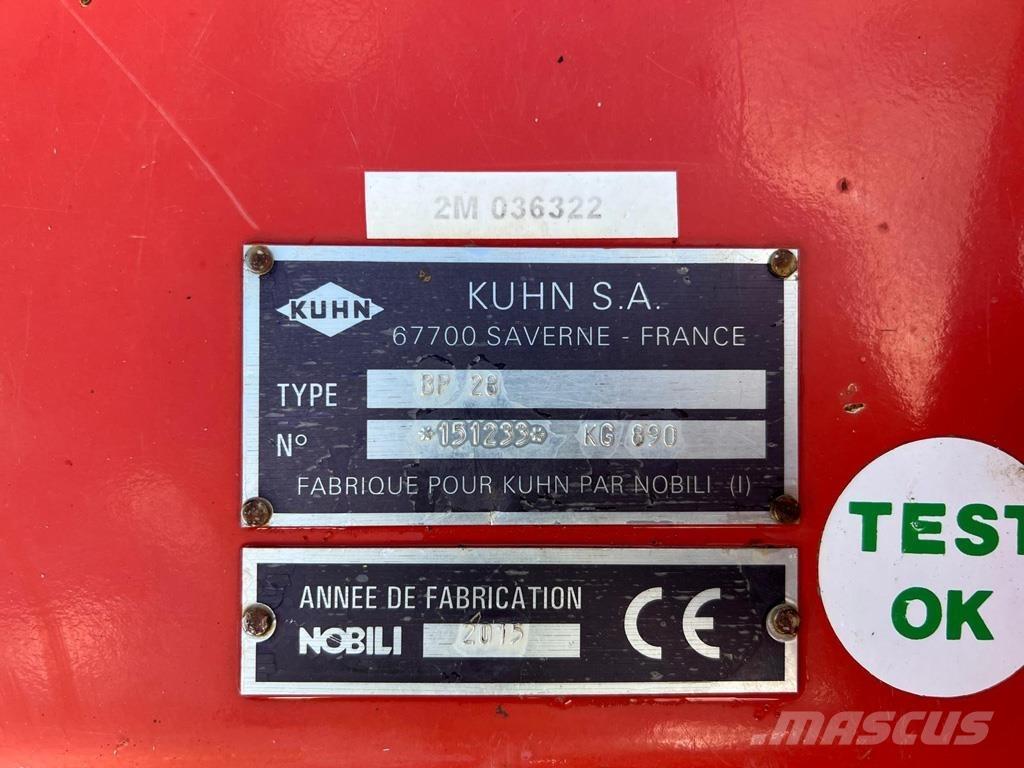Kuhn BP28 Gadanheiras e cortadores de folhas para pastos