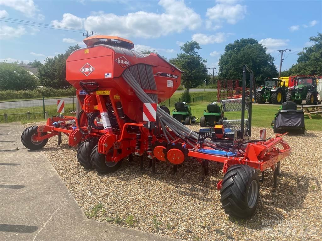 Kuhn MEGANT 602R Perfuradoras