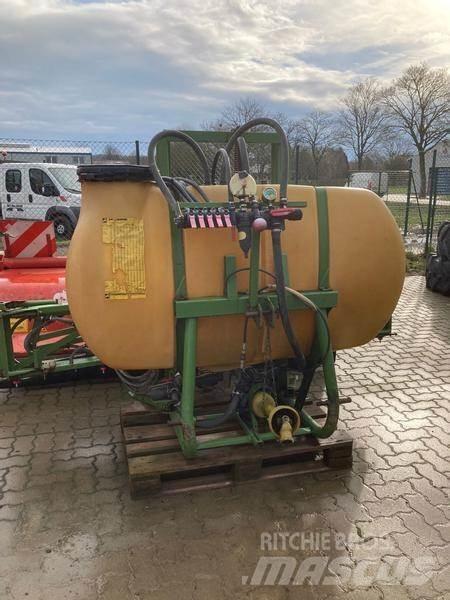Amazone US604T Pulverizadores rebocados