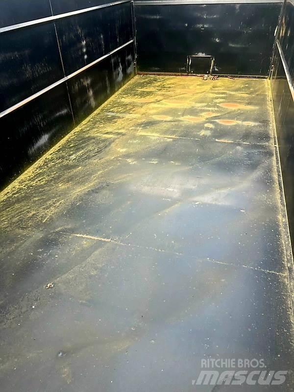  Custom 21 FT Outros Camiões