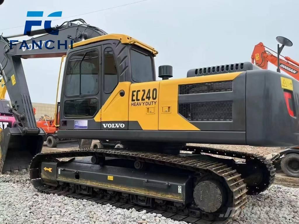 Volvo 240 Escavadoras de rastos