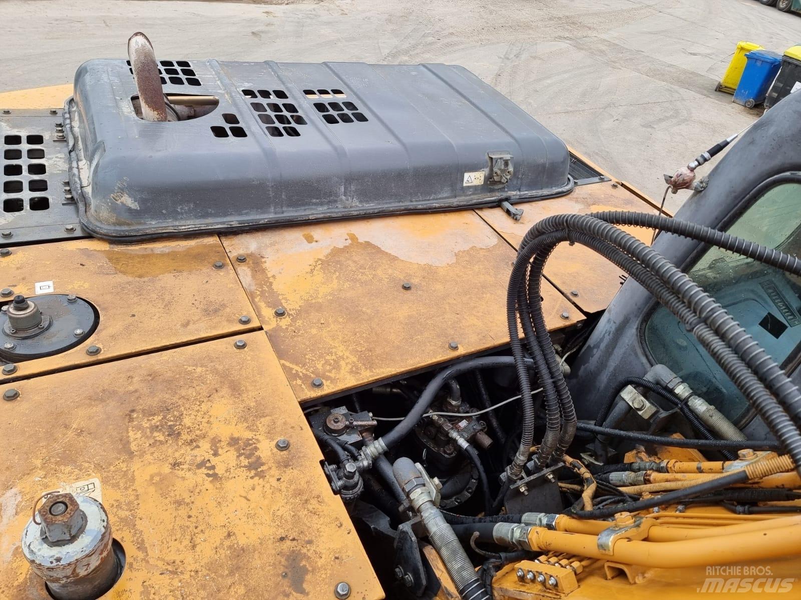 CASE CX 210 LC Escavadoras de rastos