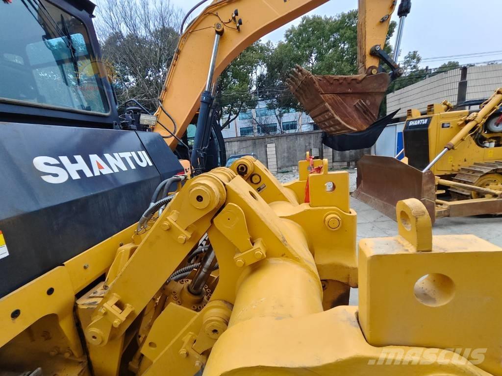 Shantui SD 22 Dozers - Tratores rastos