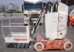 Grove Toucan 1100 Plataformas de Mastro Vertical