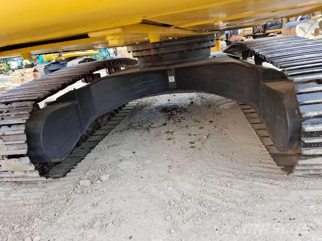 Komatsu PC 220-8 Escavadoras de rastos