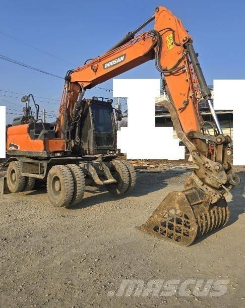 Doosan DX 140 W-5 Escavadoras de rodas