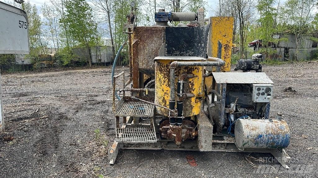 Mayco 5500 Camiões bomba Betão