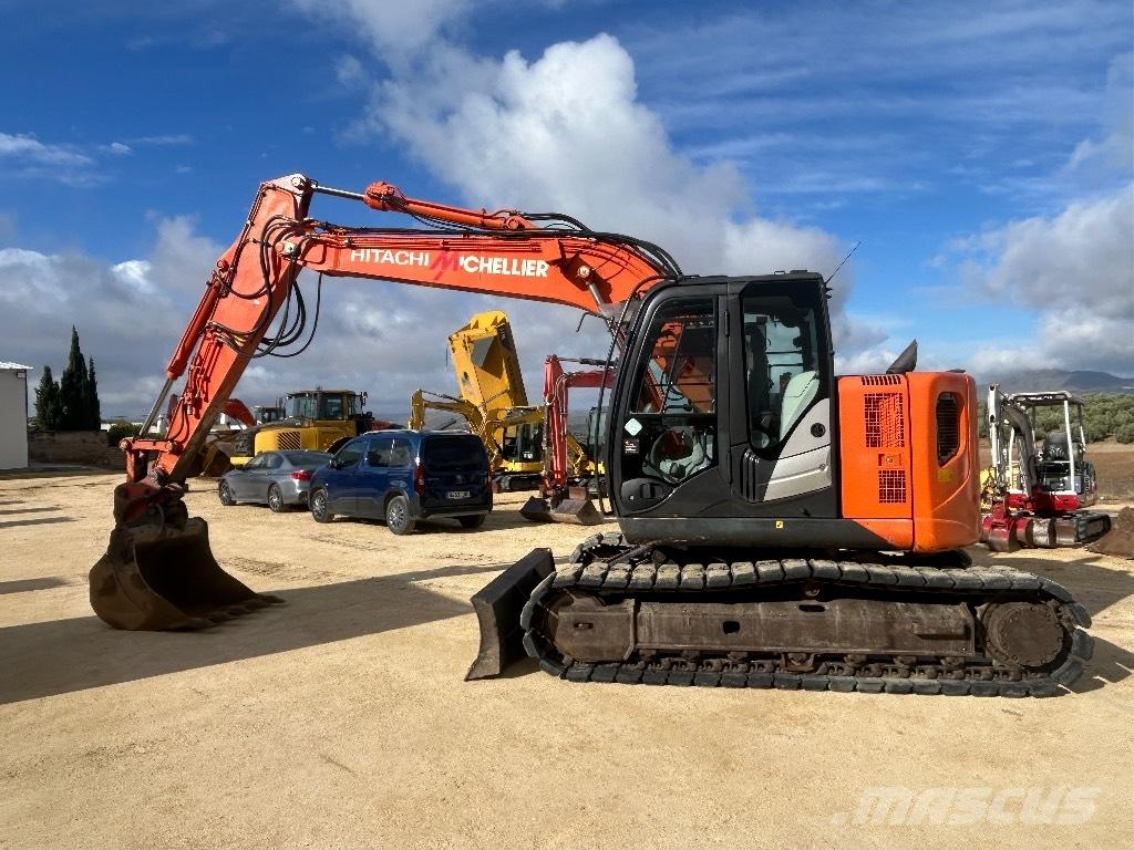 Hitachi ZX 135 Escavadoras de rastos