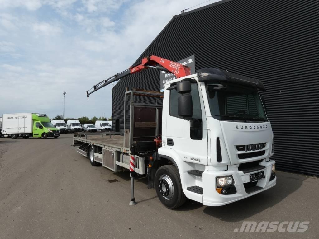 Iveco 150E 25 Camiões grua
