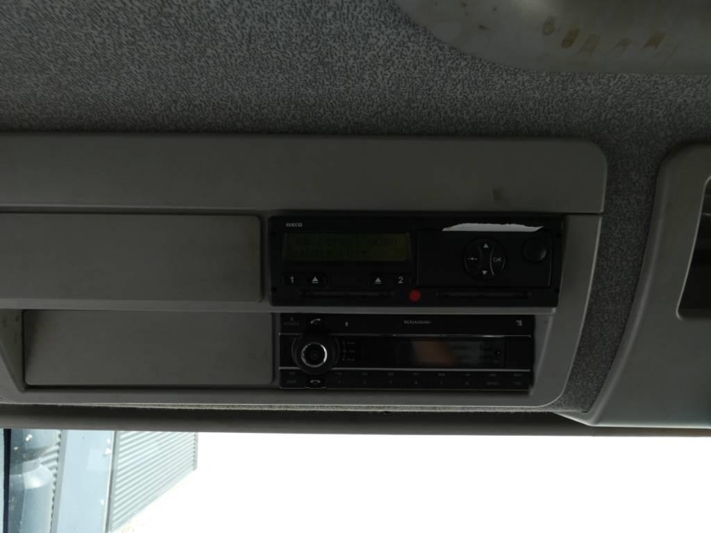 Iveco 150E 25 Camiões grua