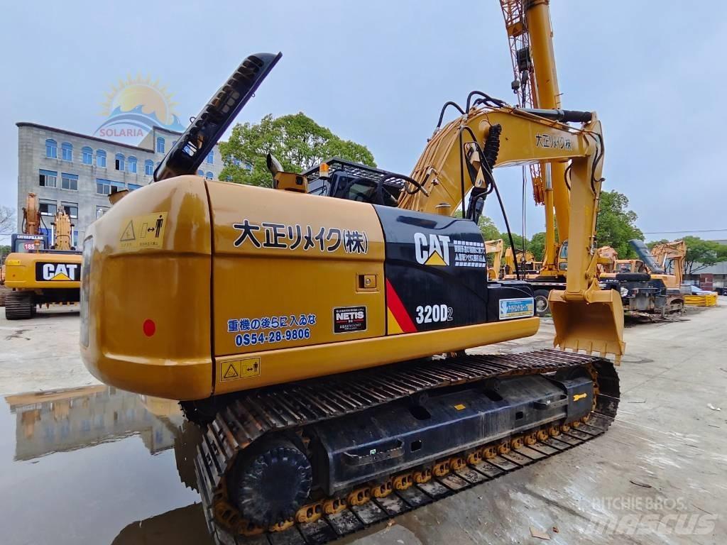 CAT 320D 2 Escavadoras de rastos