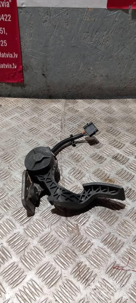 Volvo FH 12  20488271 Cabines e interior