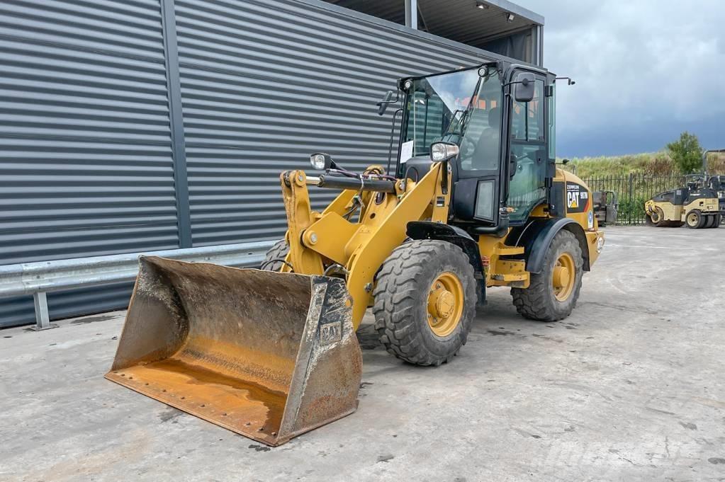 CAT 907M Pás carregadoras de rodas