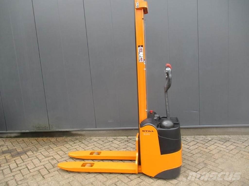 Still EGV 12 Empilhador para operador externo