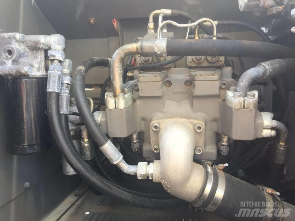 Hitachi zx240 Escavadoras de rastos