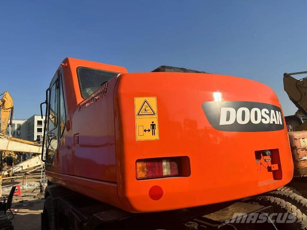 Doosan 150 W-7 Escavadoras de rodas