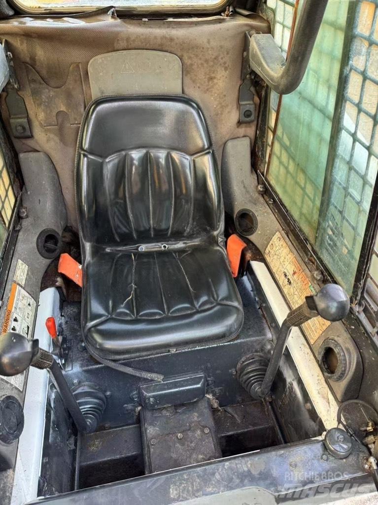 Bobcat S 160 Carregadoras de direcção deslizante