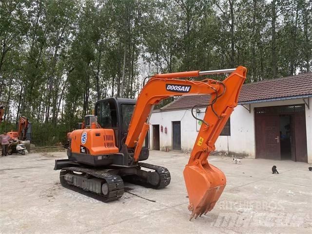 Doosan DX80 Mini Escavadoras <7t