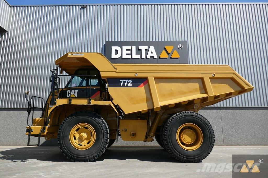 CAT 772 Camiőes dumper basculantes rígidos