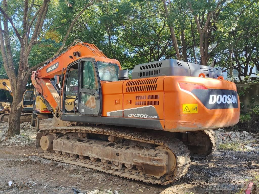 Doosan DX 300 LC Escavadoras de rastos