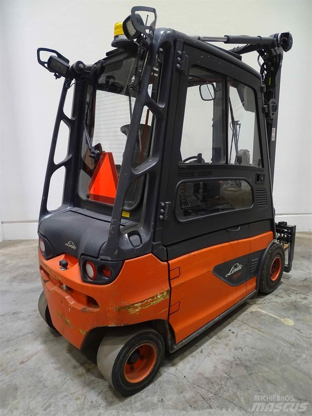 Linde E25L-01 Empilhadores eléctricos