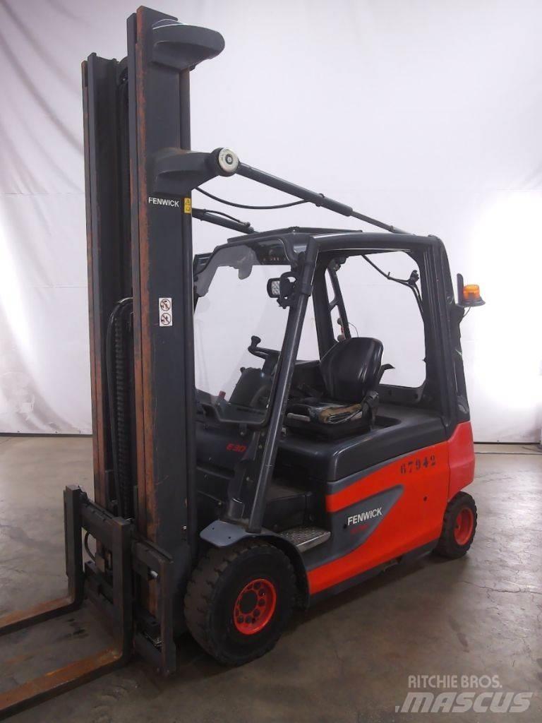 Linde E30L-01 Empilhadores eléctricos