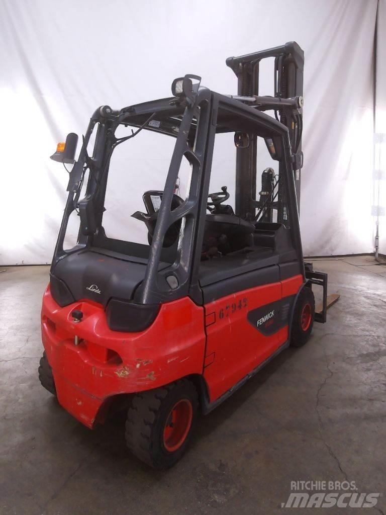 Linde E30L-01 Empilhadores eléctricos