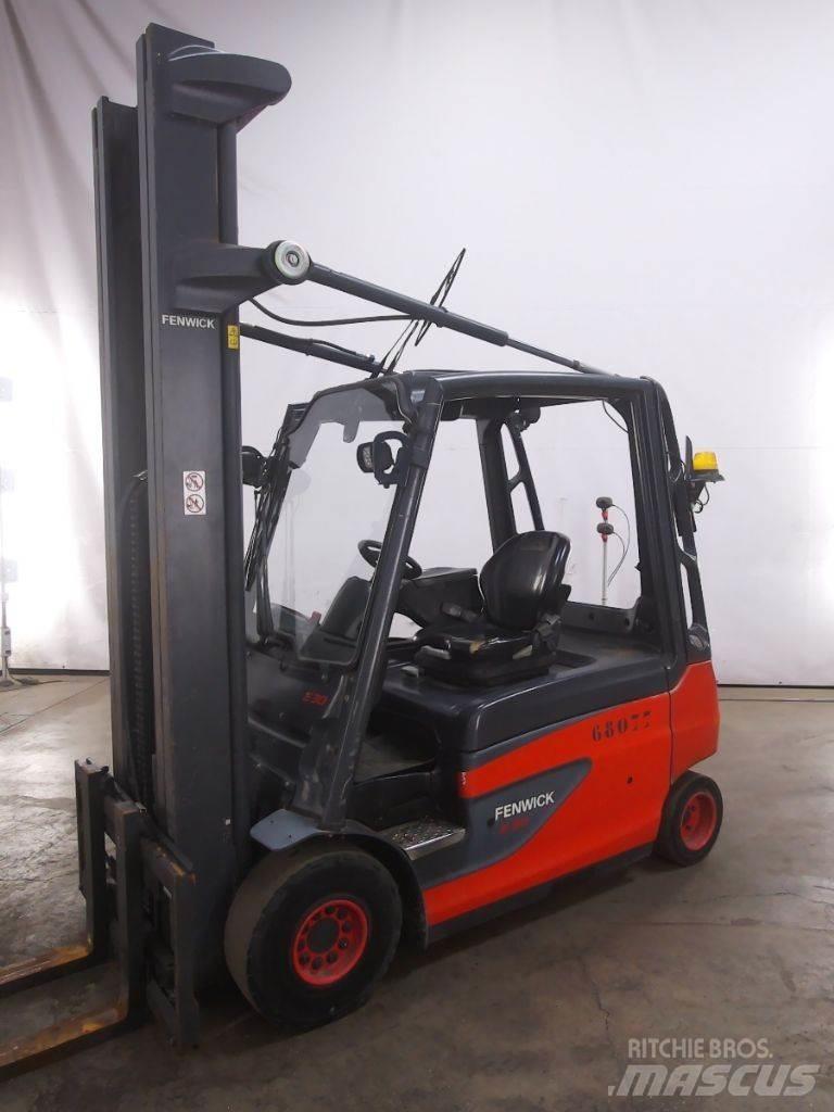 Linde E30L-01 Empilhadores eléctricos