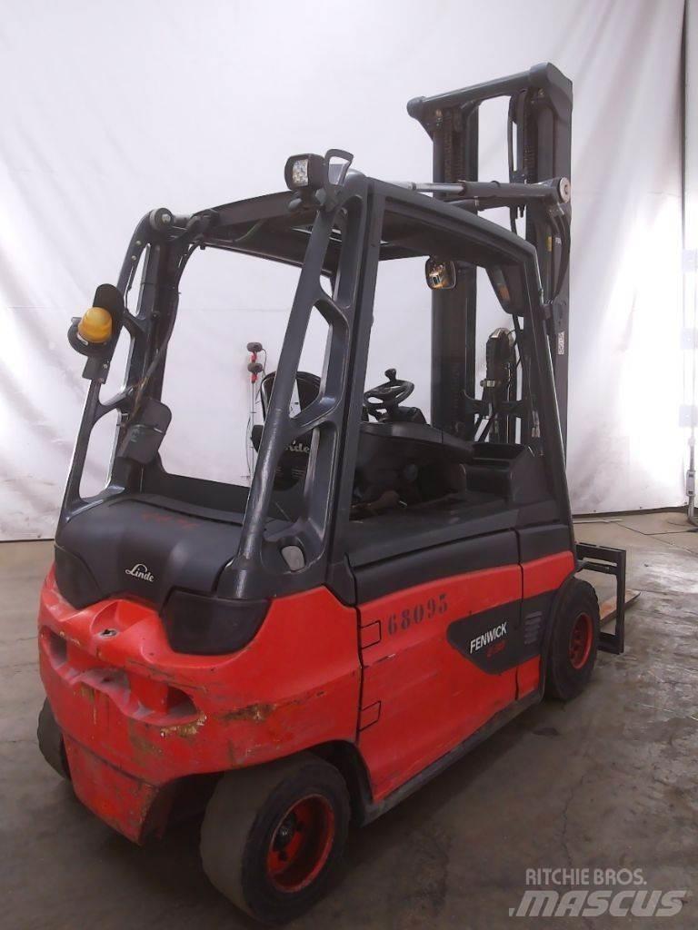 Linde E30L-01 Empilhadores eléctricos
