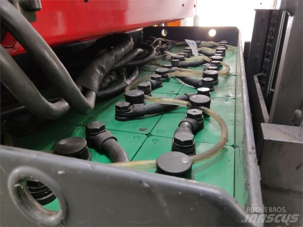 Linde R25F Empilhadores de 4 vias