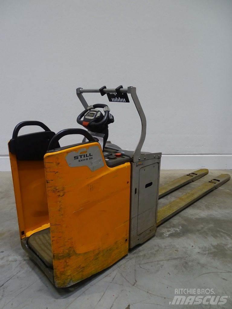 Still EXH-S25 Porta palettes