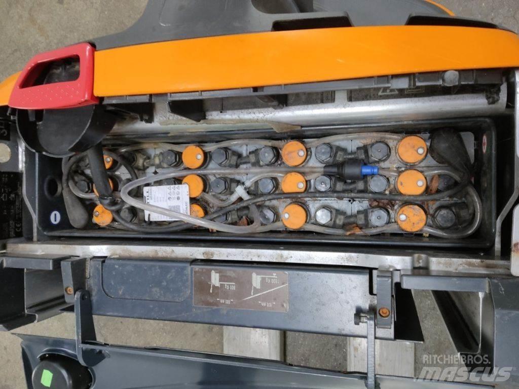Still EXU-H18 Empilhador para operador externo