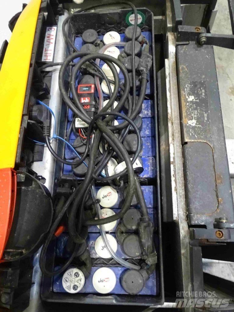 Still EXU-H20 Empilhador para operador externo