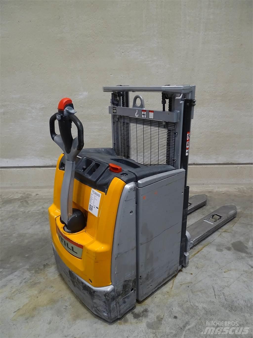 Still EXV-16 Empilhador para operador externo
