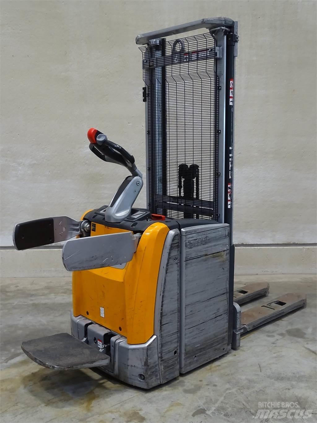 Still EXV-SF14 Empilhador para operador externo