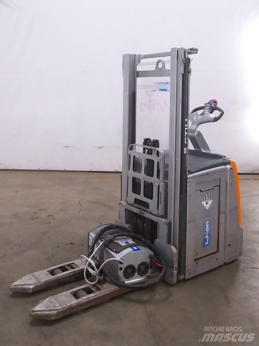 Still EXV-SF14I Empilhador para operador externo