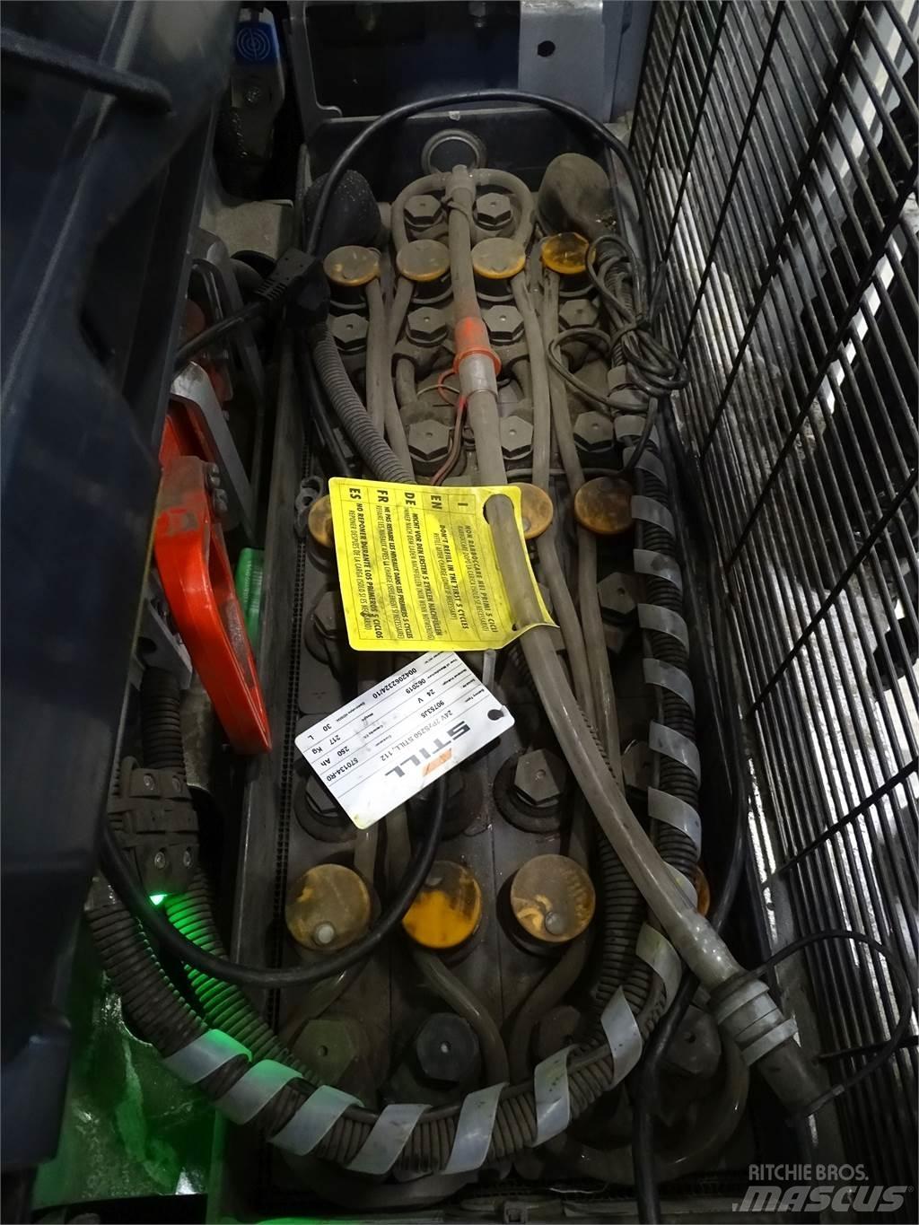 Still EXV-SF14I Empilhador para operador externo