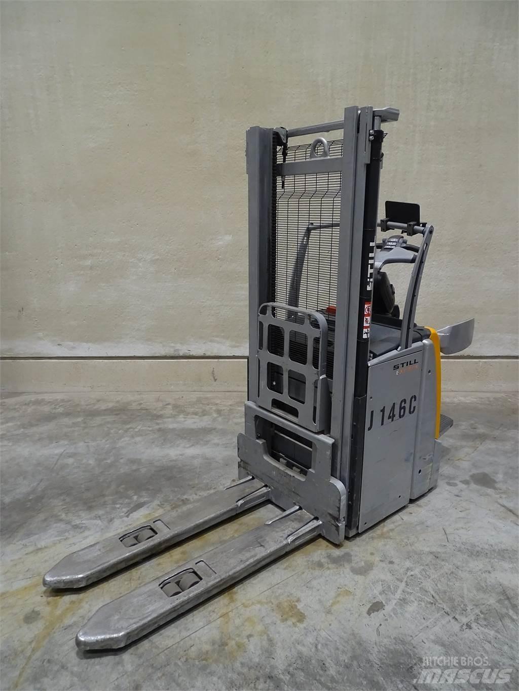 Still EXV-SF16 Empilhador para operador externo