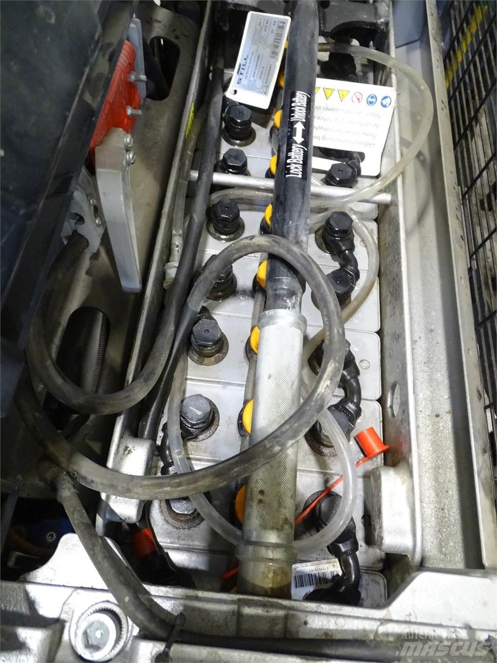 Still EXV-SF16D Empilhador para operador externo