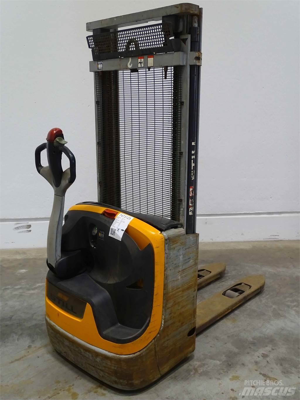 Still EXV10 Empilhador para operador externo