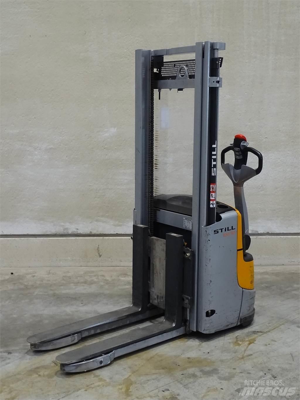 Still EXV10/860MM Empilhador para operador externo