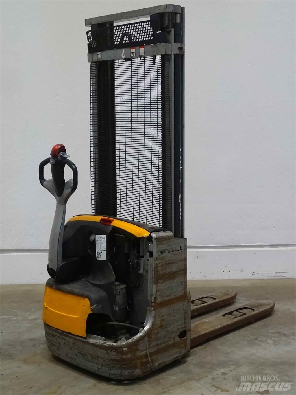 Still EXV12 Empilhador para operador externo