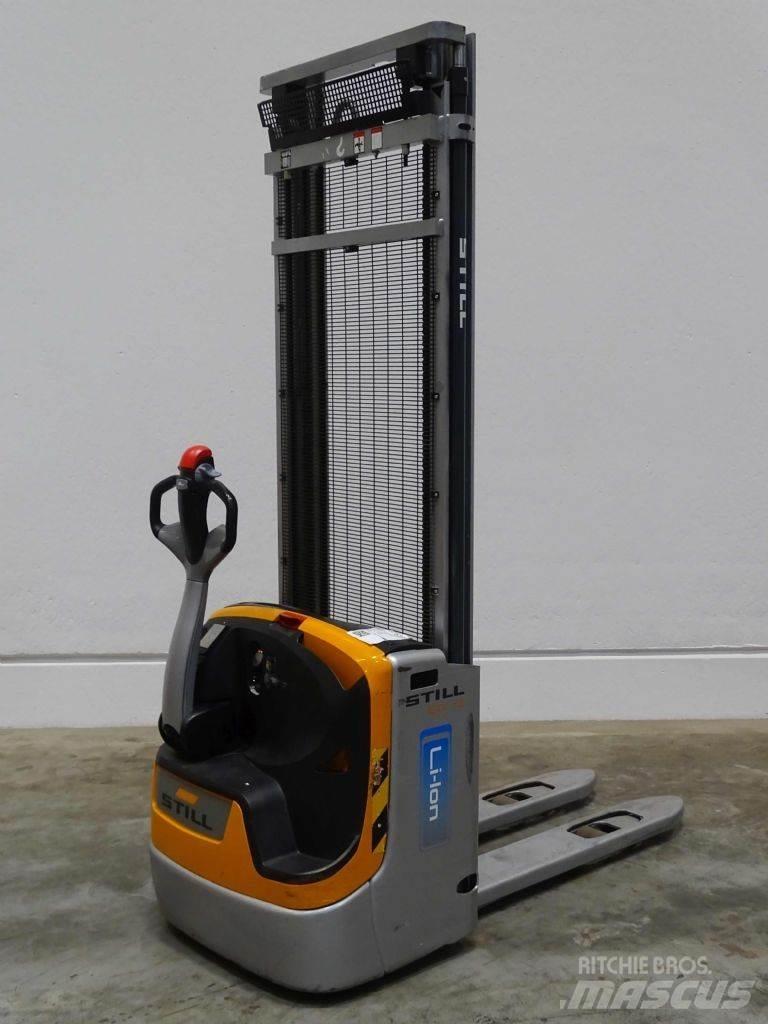 Still EXV12/LIION Empilhador para operador externo
