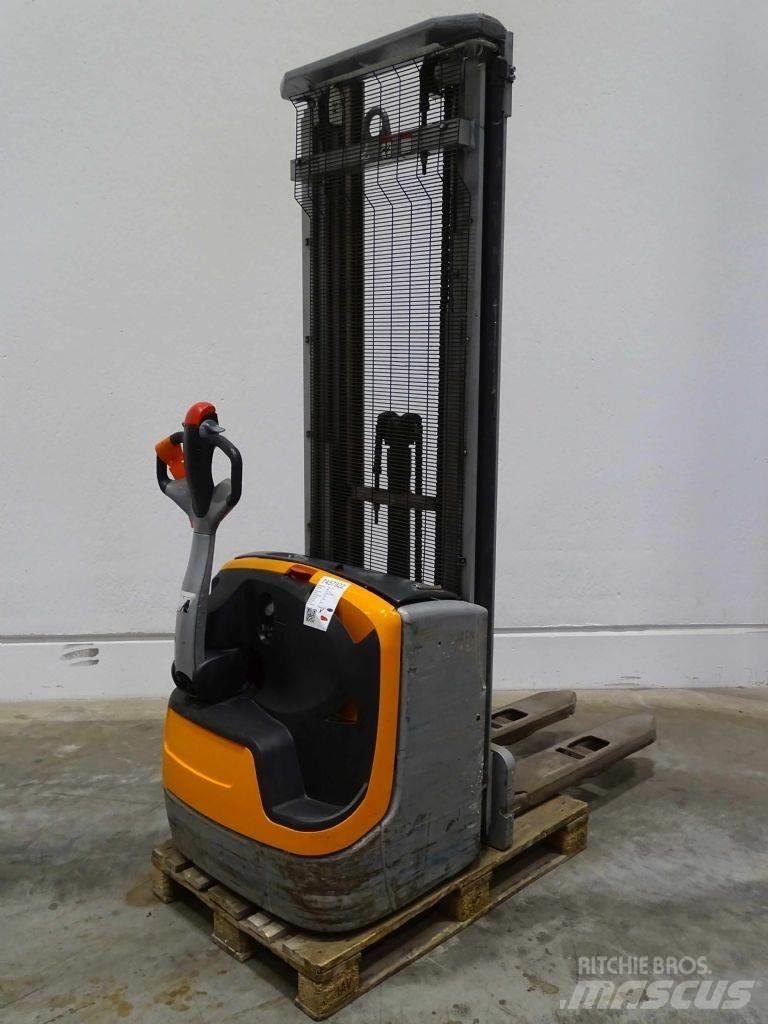 Still EXV14C Empilhador para operador externo